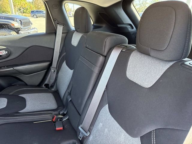 Used 2014 Jeep Cherokee Latitude image 11