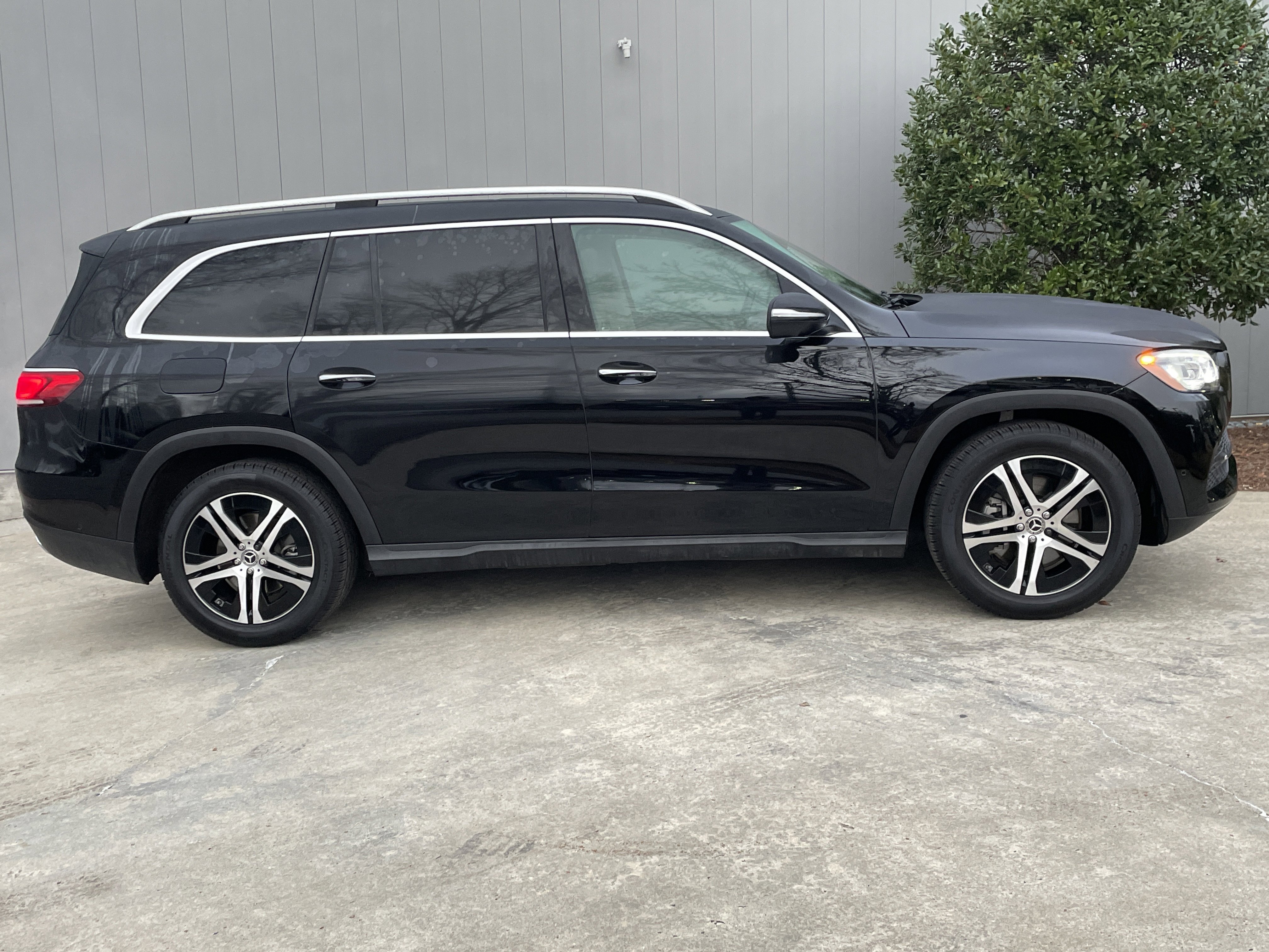 Certified 2023 Mercedes-Benz GLS 450 GLS 450 4MATIC SUV image 5