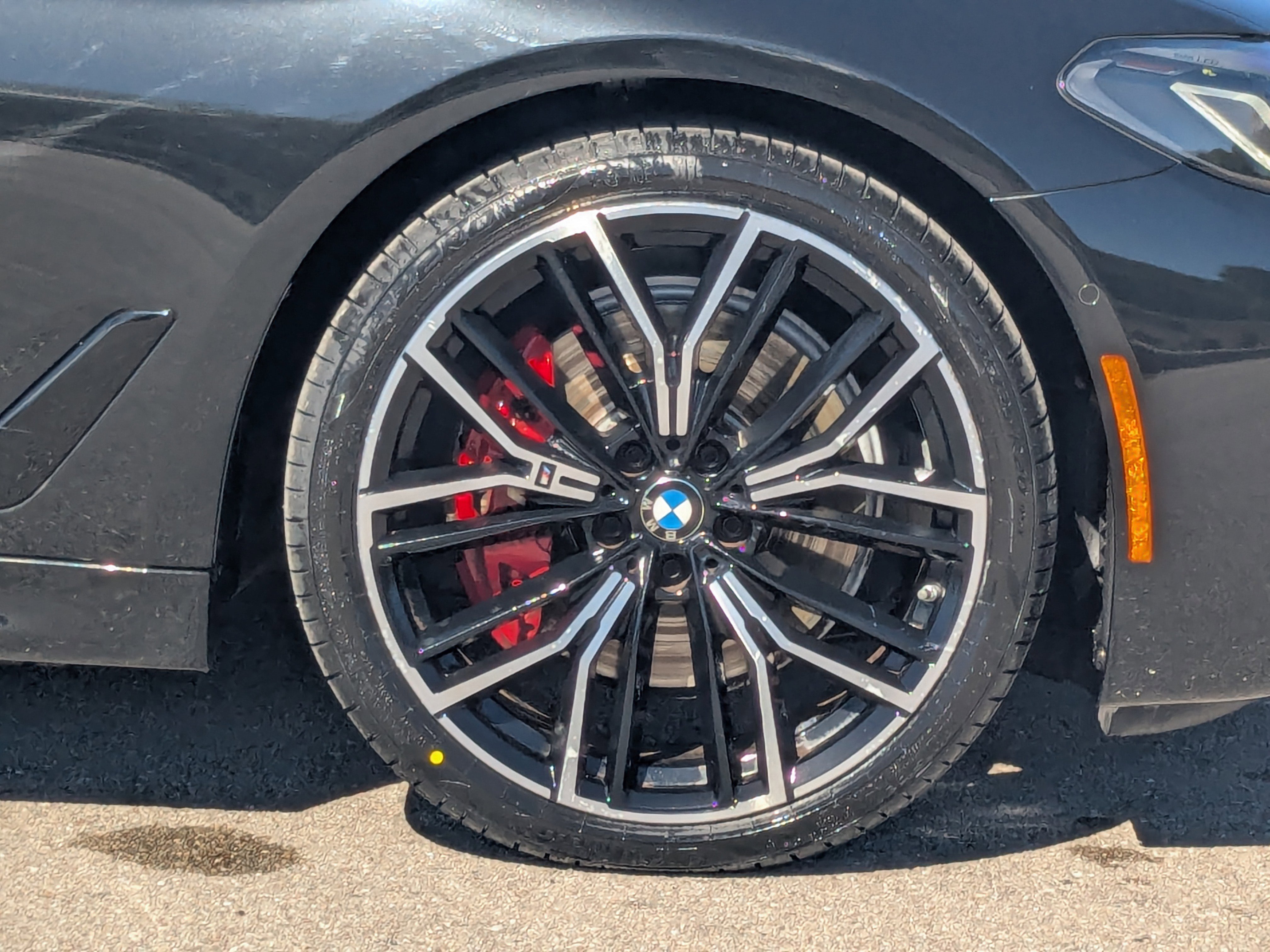 Used 2023 BMW 530i w/ M Sport Package image 11