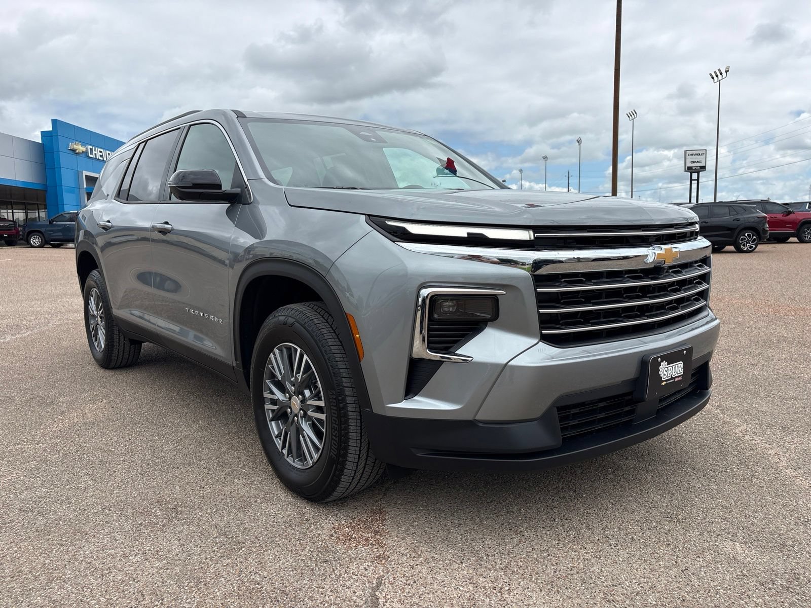 New 2026 Chevrolet Traverse LT w/ Driver Confidence Package FWD image 8