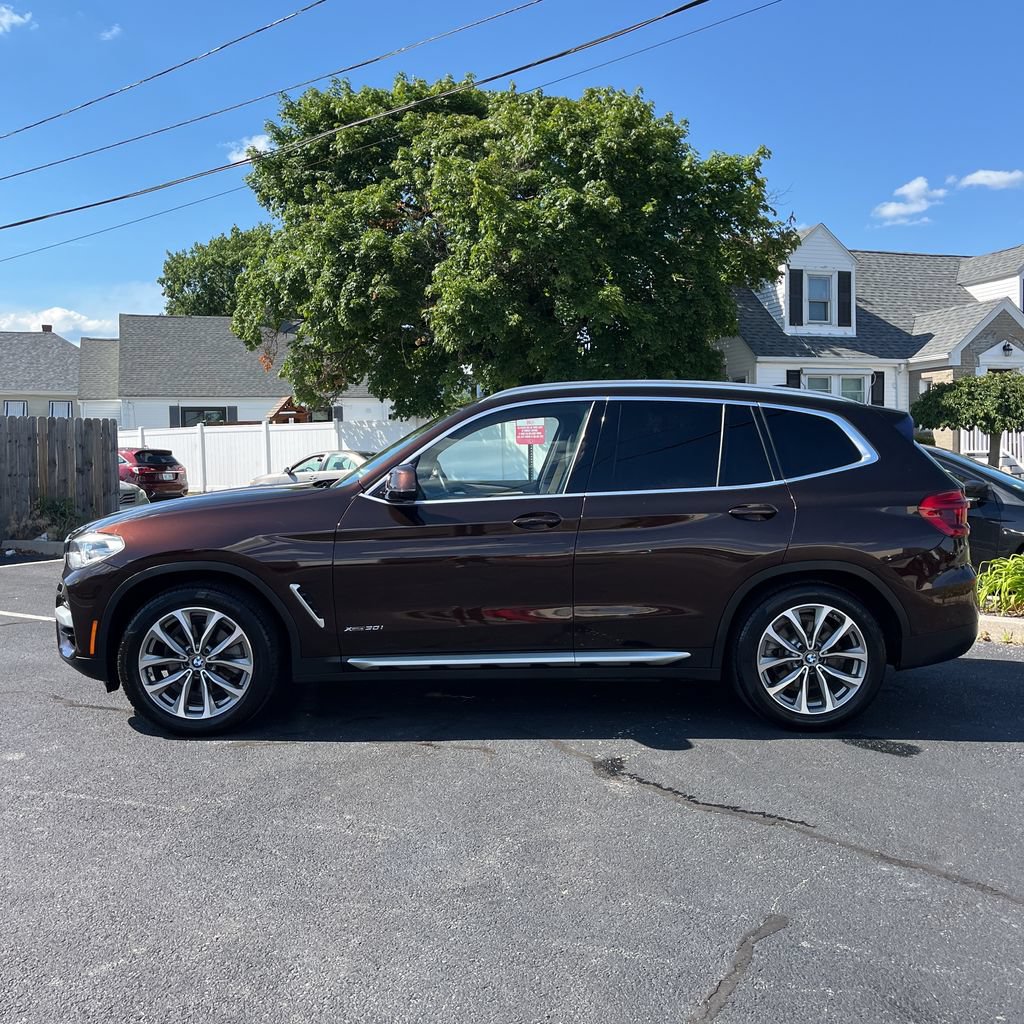 Used 2018 BMW X3 xDrive30i AWD/4WD image 3