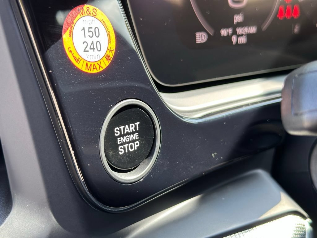 Certified 2025 Porsche Cayenne E-Hybrid AWD/4WD image 17