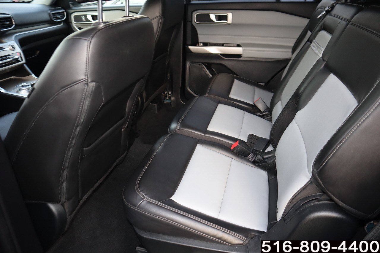 Used 2022 Ford Explorer XLT w/ Equipment Group 202A image 10