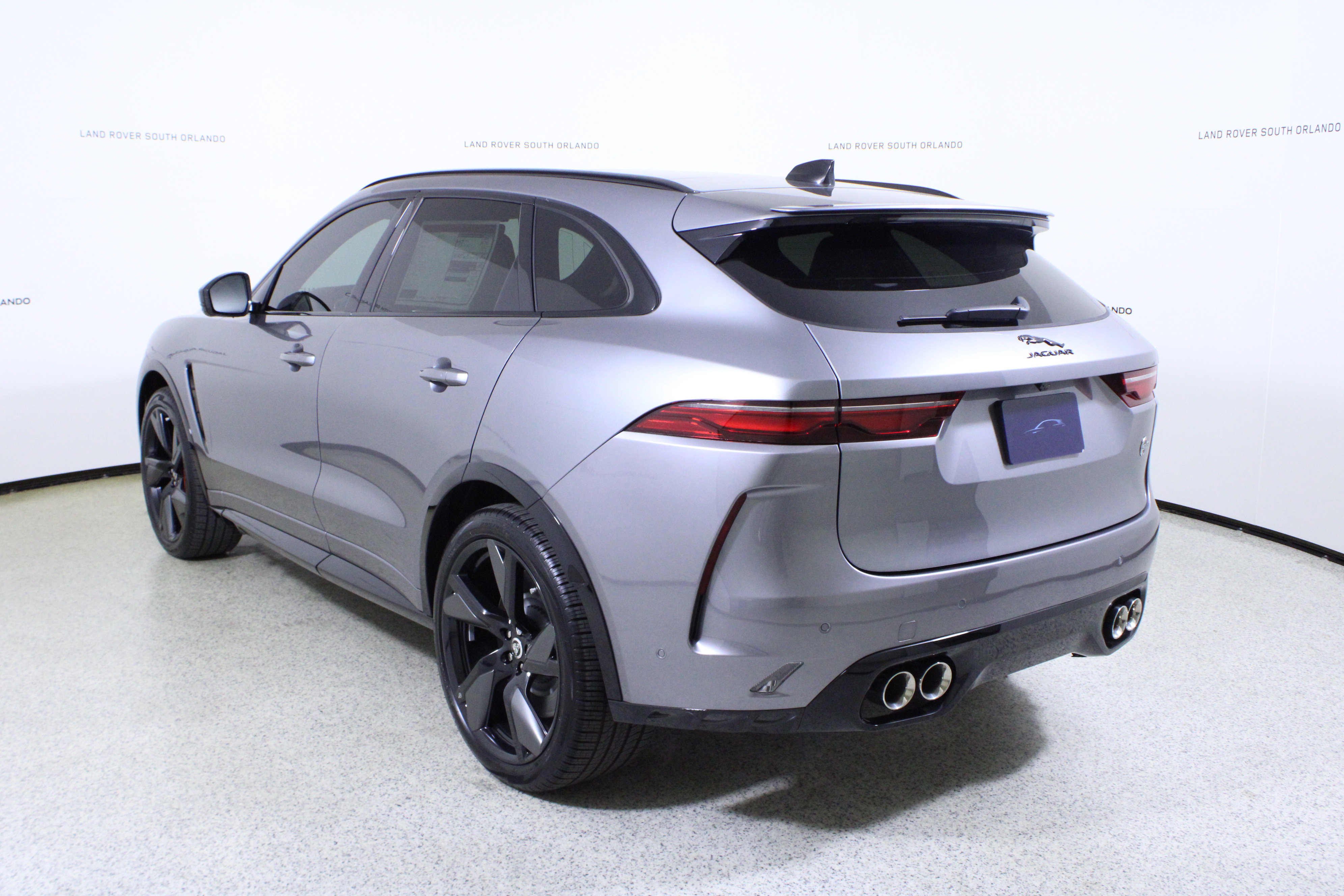 New 2026 Jaguar F-PACE SVR 575 Edition image 5