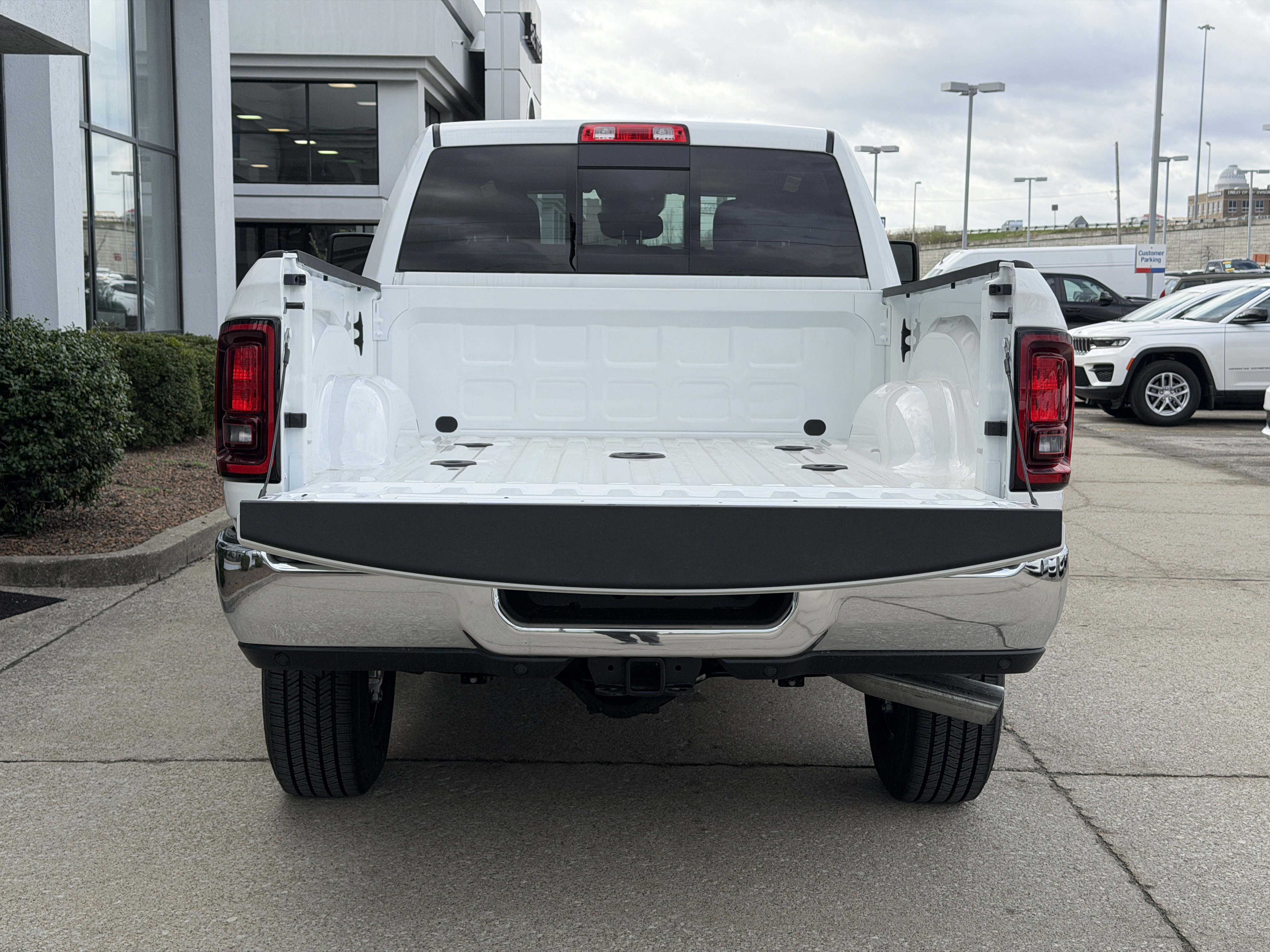 New 2026 RAM 2500 Tradesman AWD/4WD image 12