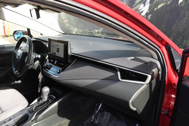 Certified 2024 Toyota Corolla LE image 24