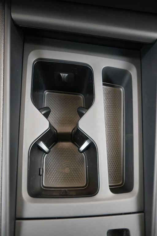 New 2026 Volkswagen Tiguan SE R-Line image 32