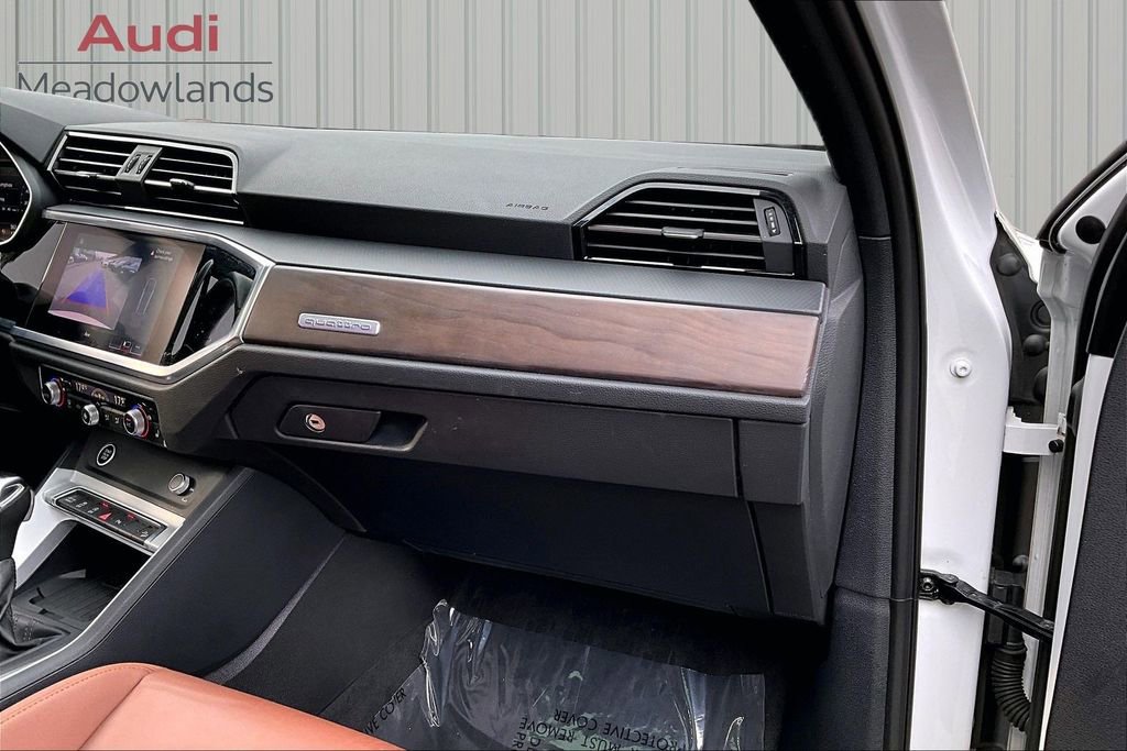Used 2021 Audi Q3 2.0T Premium Plus w/ Premium Plus Package AWD/4WD image 25