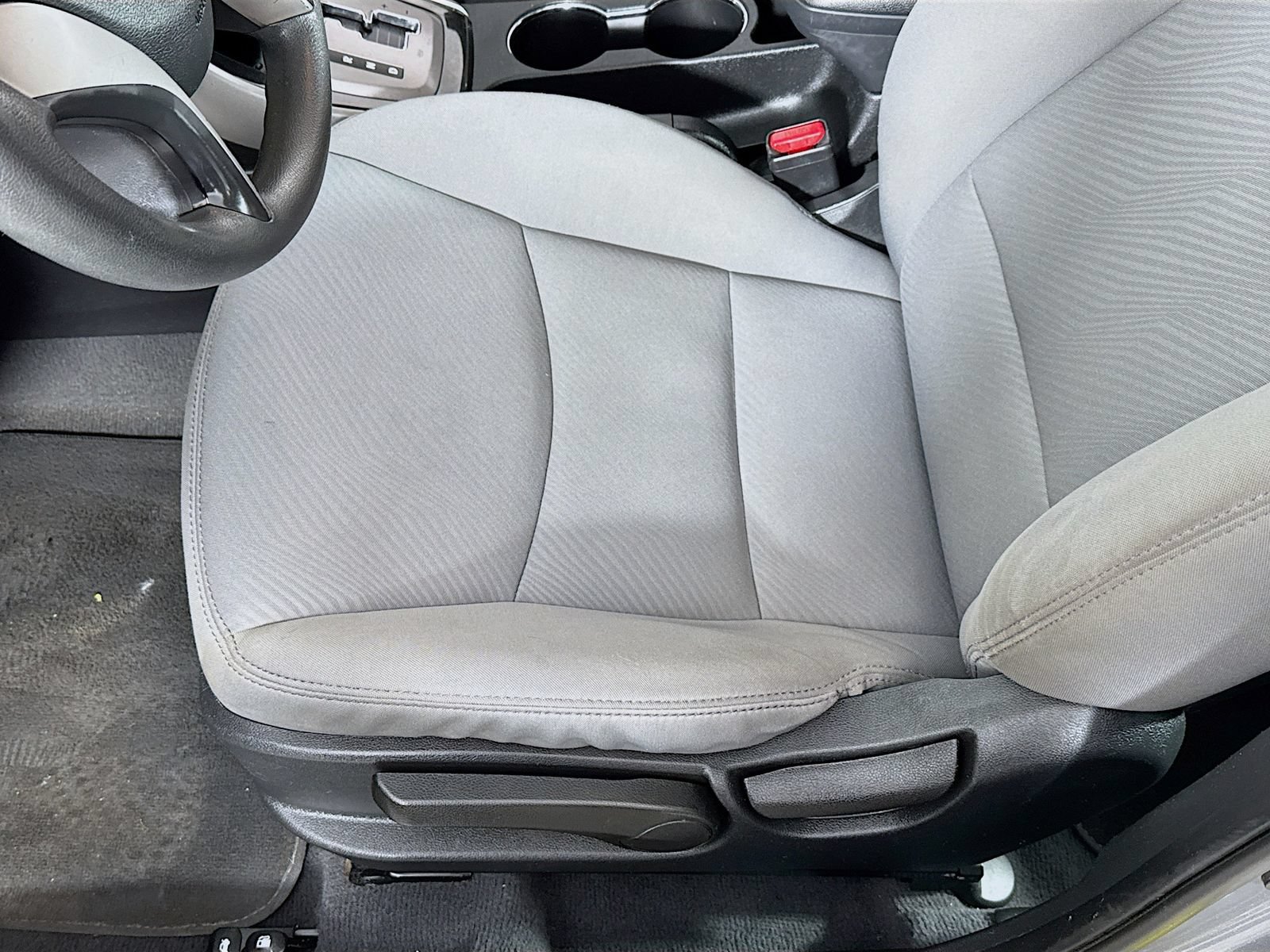 Used 2013 Hyundai Elantra GLS FWD image 17