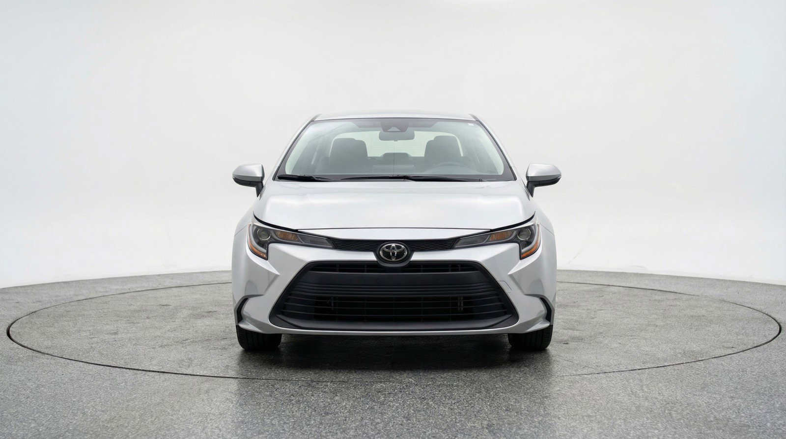 Used 2025 Toyota Corolla LE FWD image 2