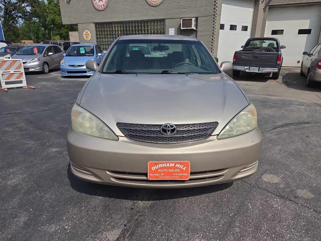 Used 2004 Toyota Camry LE FWD image 9