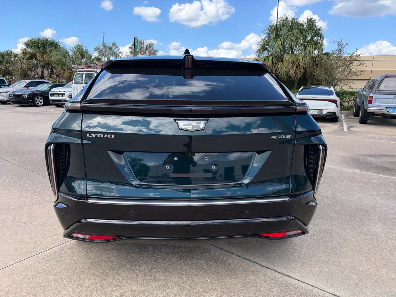 Used 2024 Cadillac Lyriq Tech RWD image 4