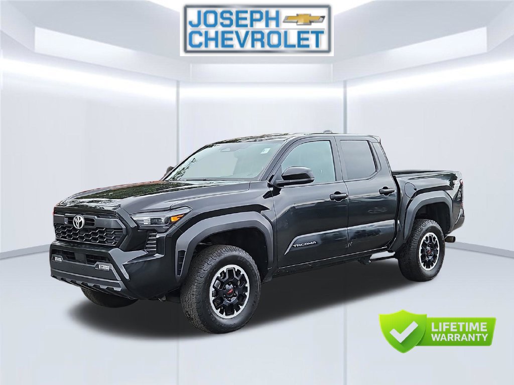 Used 2024 Toyota Tacoma TRD Off-Road AWD/4WD image 2