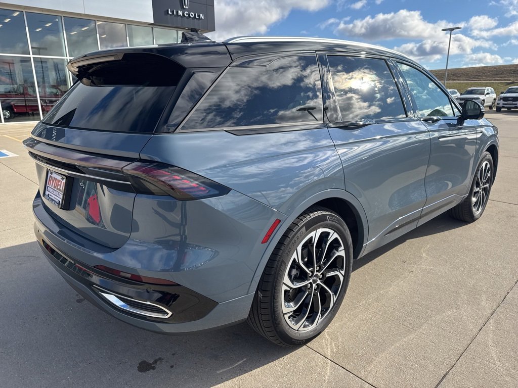 New 2026 Lincoln Nautilus Reserve image 33