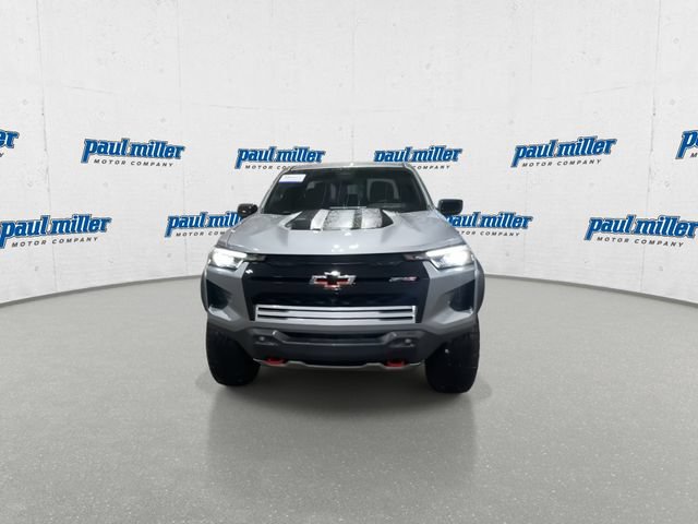 Used 2024 Chevrolet Colorado ZR2 w/ ZR2 Convenience Package III AWD/4WD image 4