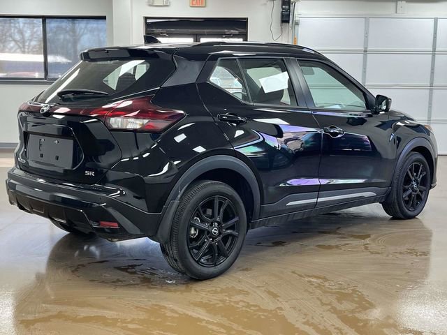 Used 2024 Nissan Kicks SR image 6