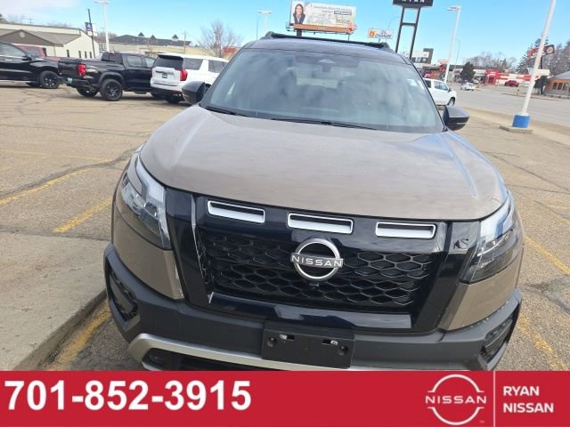 Used 2024 Nissan Pathfinder Rock Creek image 3