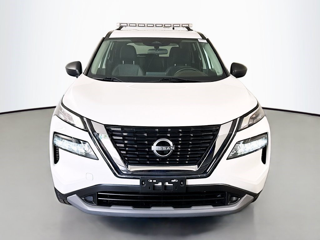 Used 2022 Nissan Rogue S AWD/4WD image 2