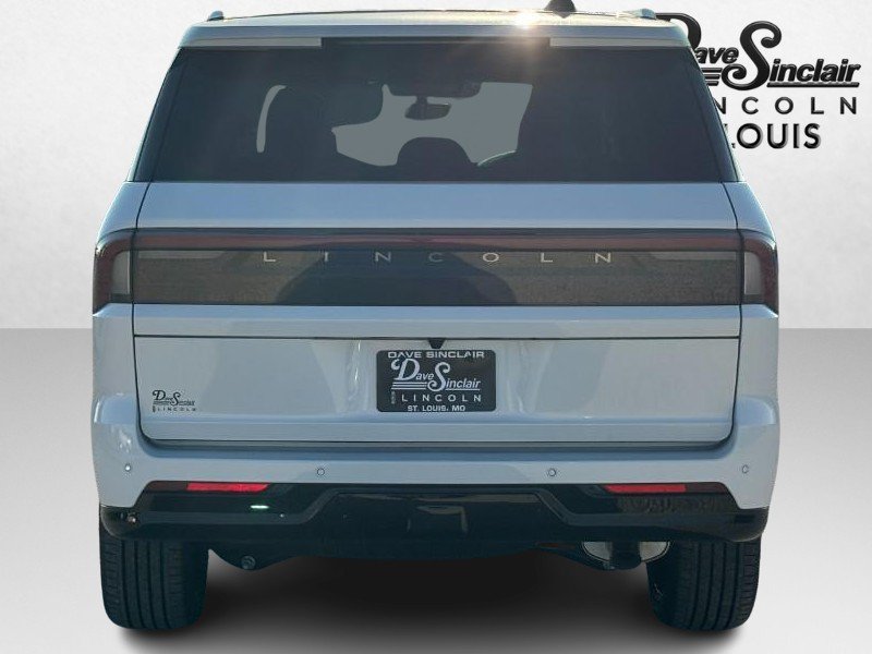 New 2027 Lincoln Navigator Black Label AWD/4WD image 4