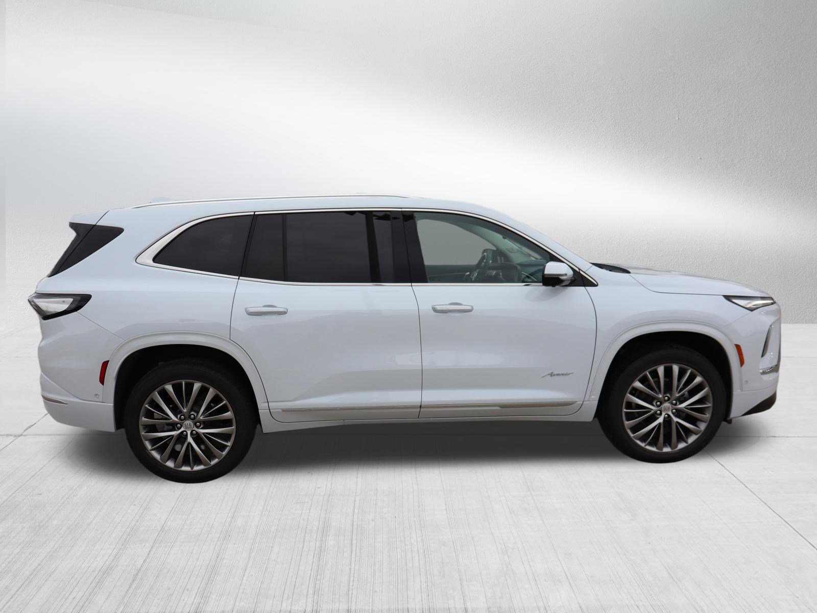 New 2026 Buick Enclave Avenir w/ Super Cruise Package AWD/4WD image 8