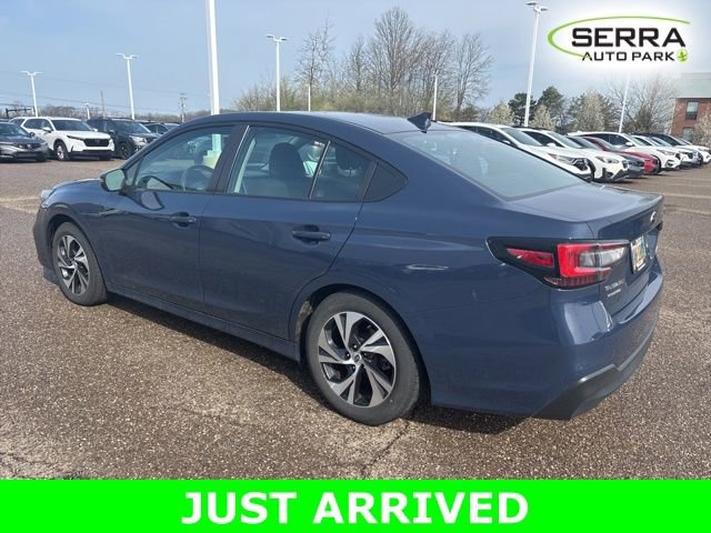 Used 2023 Subaru Legacy Premium image 4