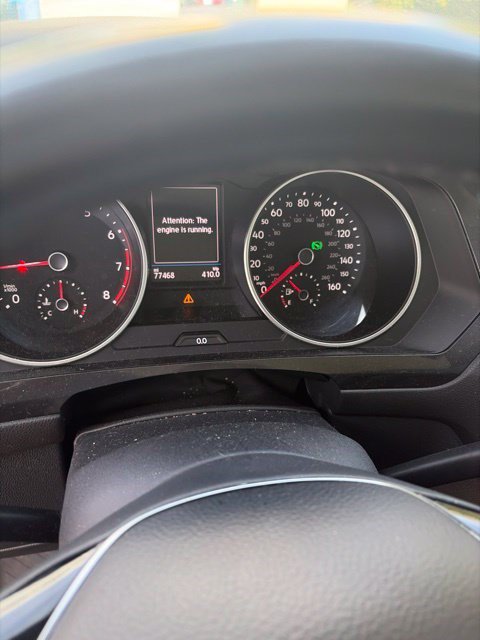 Used 2019 Volkswagen Tiguan SE w/ Panoramic Sunroof Package FWD image 4