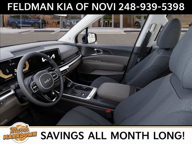 New 2026 Kia Carnival LX image 17