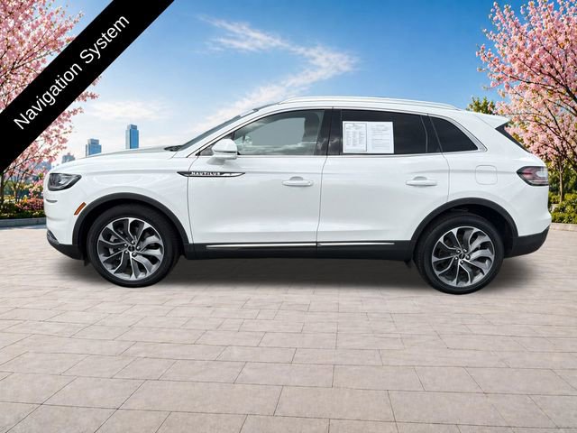 Used 2022 Lincoln Nautilus Reserve AWD/4WD image 3