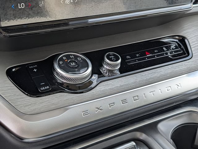 New 2027 Ford Expedition Platinum AWD/4WD image 16