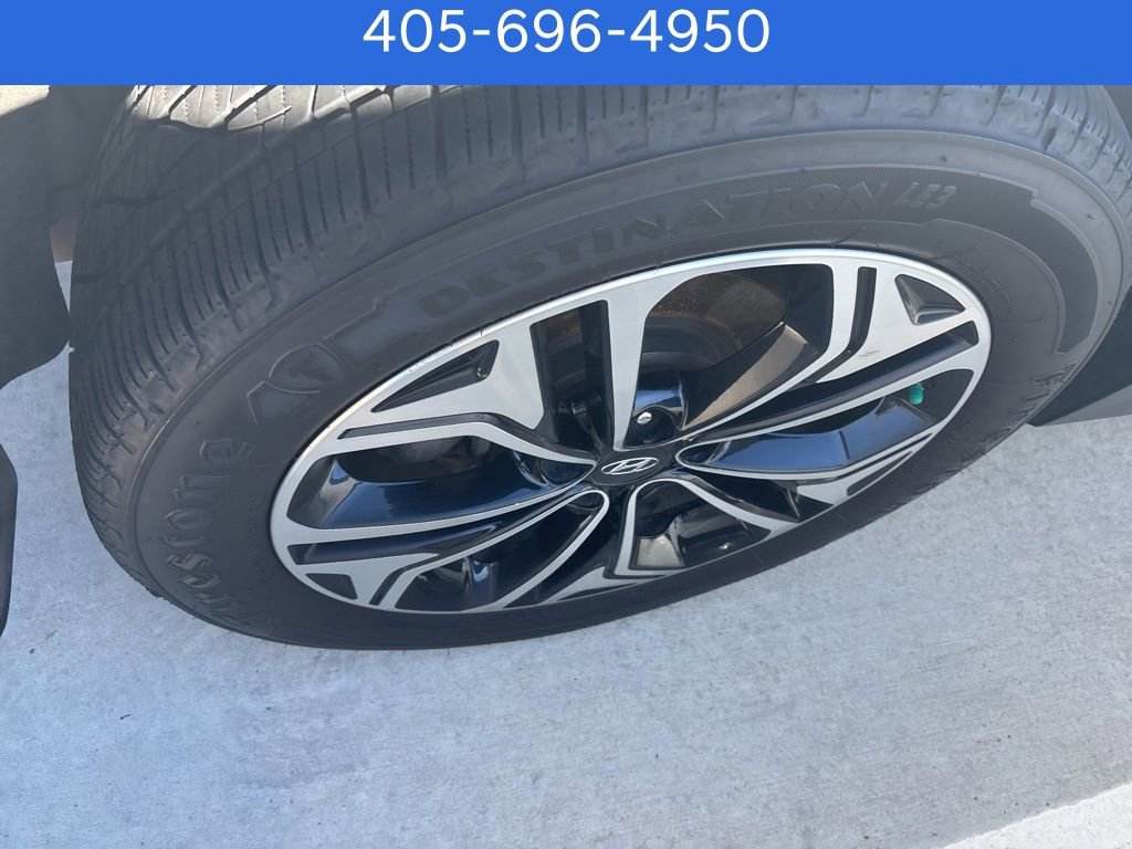 Used 2020 Hyundai Santa Fe SEL image 11