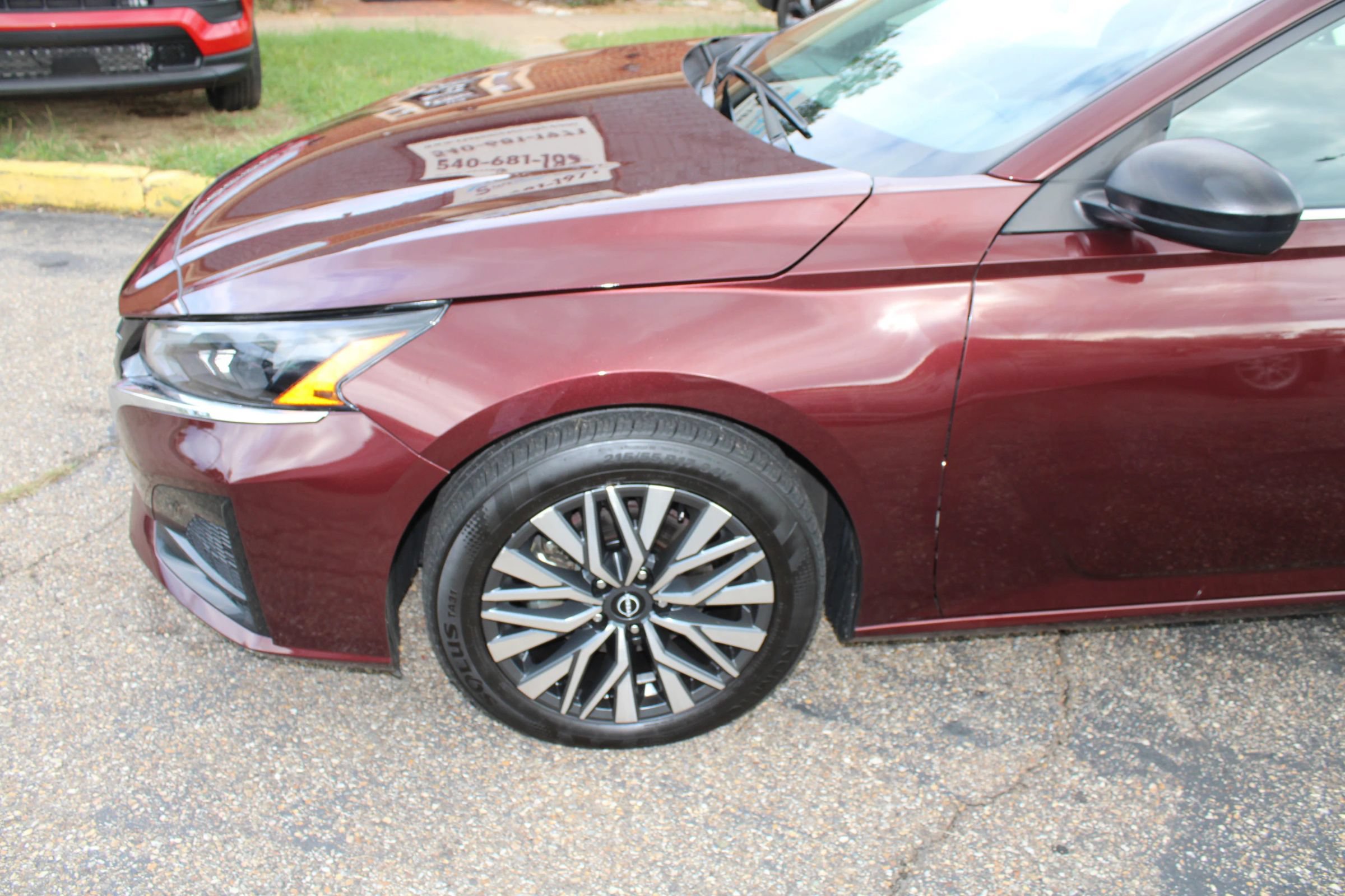 Used 2024 Nissan Altima 2.5 SV FWD image 27