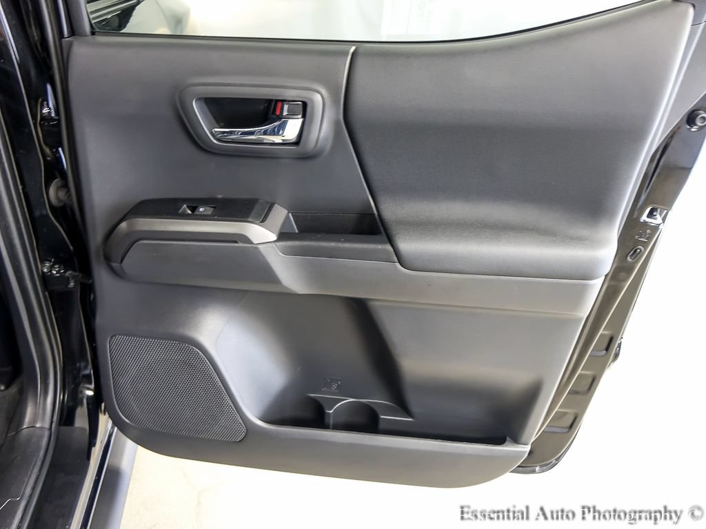 Used 2023 Toyota Tacoma TRD Sport AWD/4WD image 23