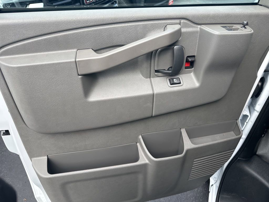 New 2025 Chevrolet Express 2500 Work Van w/ Driver Convenience Package image 13