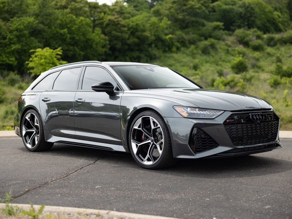Used 2026 Audi RS 6 performance AWD/4WD image 9