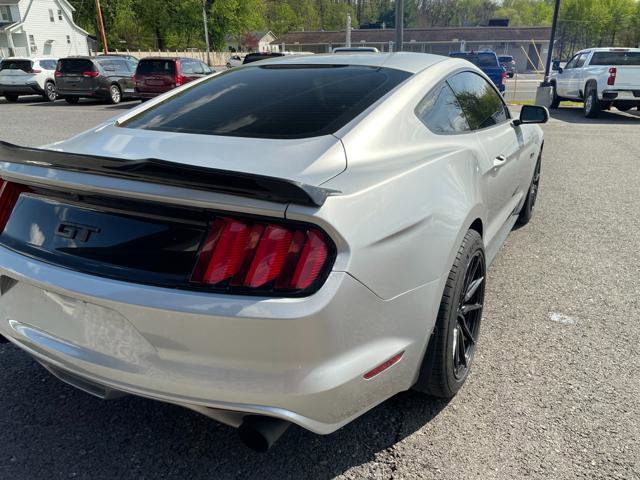 Used 2015 Ford Mustang GT RWD image 7