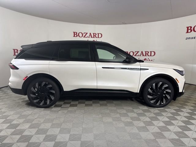 New 2025 Lincoln Nautilus Reserve w/ Jet Appearance Package image 8