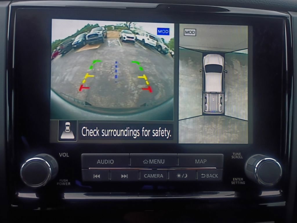 Used 2023 Nissan Titan PRO-4X w/ Pro-4x Convenience Package image 9