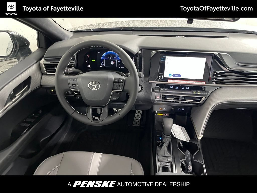 Used 2026 Toyota Camry SE FWD image 4