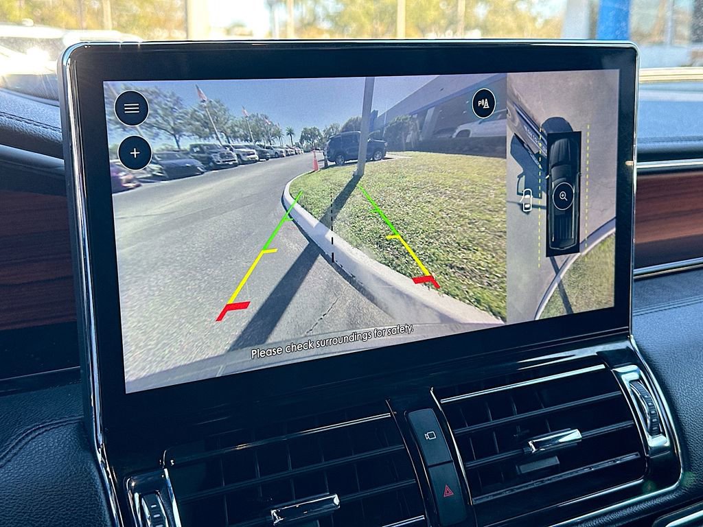 Used 2023 Lincoln Navigator Reserve image 15