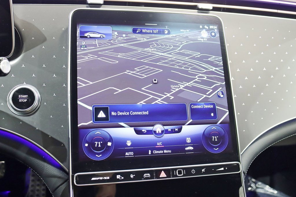 Used 2023 Mercedes-Benz EQE AMG 4MATIC Sedan image 18