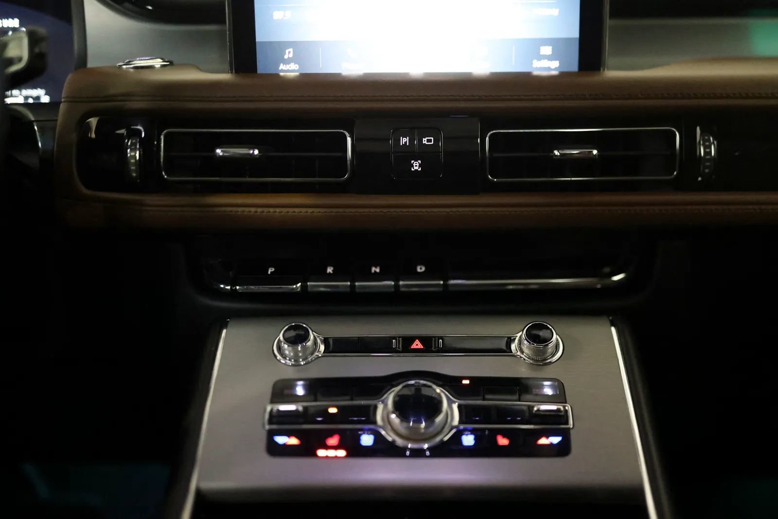 Used 2020 Lincoln Aviator Reserve w/ Equipment Group 201A image 34