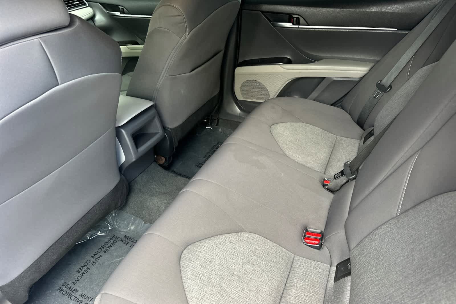Used 2022 Toyota Camry LE FWD image 4