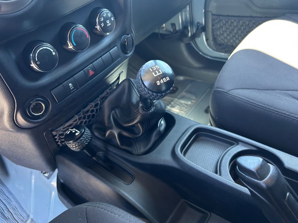 Used 2014 Jeep Wrangler Sport AWD/4WD image 19