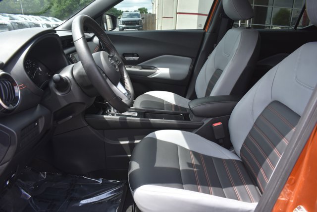 Used 2021 Nissan Kicks SR w/ SR Premium Package FWD image 14