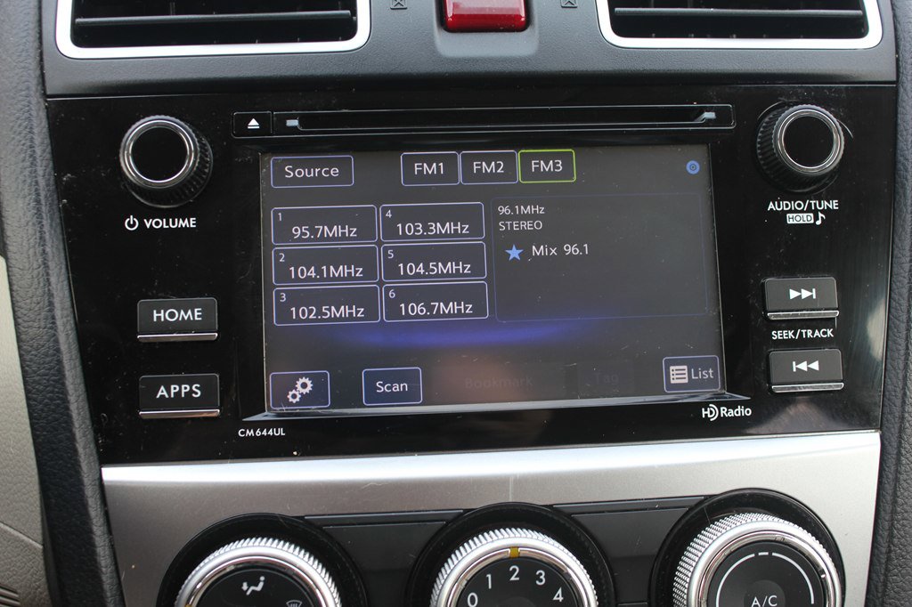 Used 2015 Subaru Crosstrek 2.0i Premium image 19