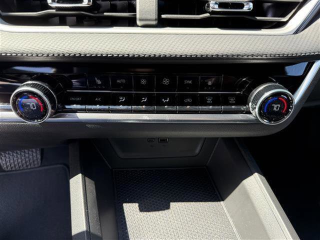 New 2026 Chevrolet Equinox LT w/ Convenience Package II image 26