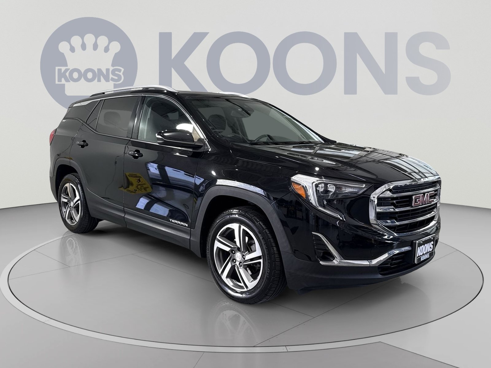 Used 2019 GMC Terrain SLT w/ Infotainment Package II AWD/4WD image 2