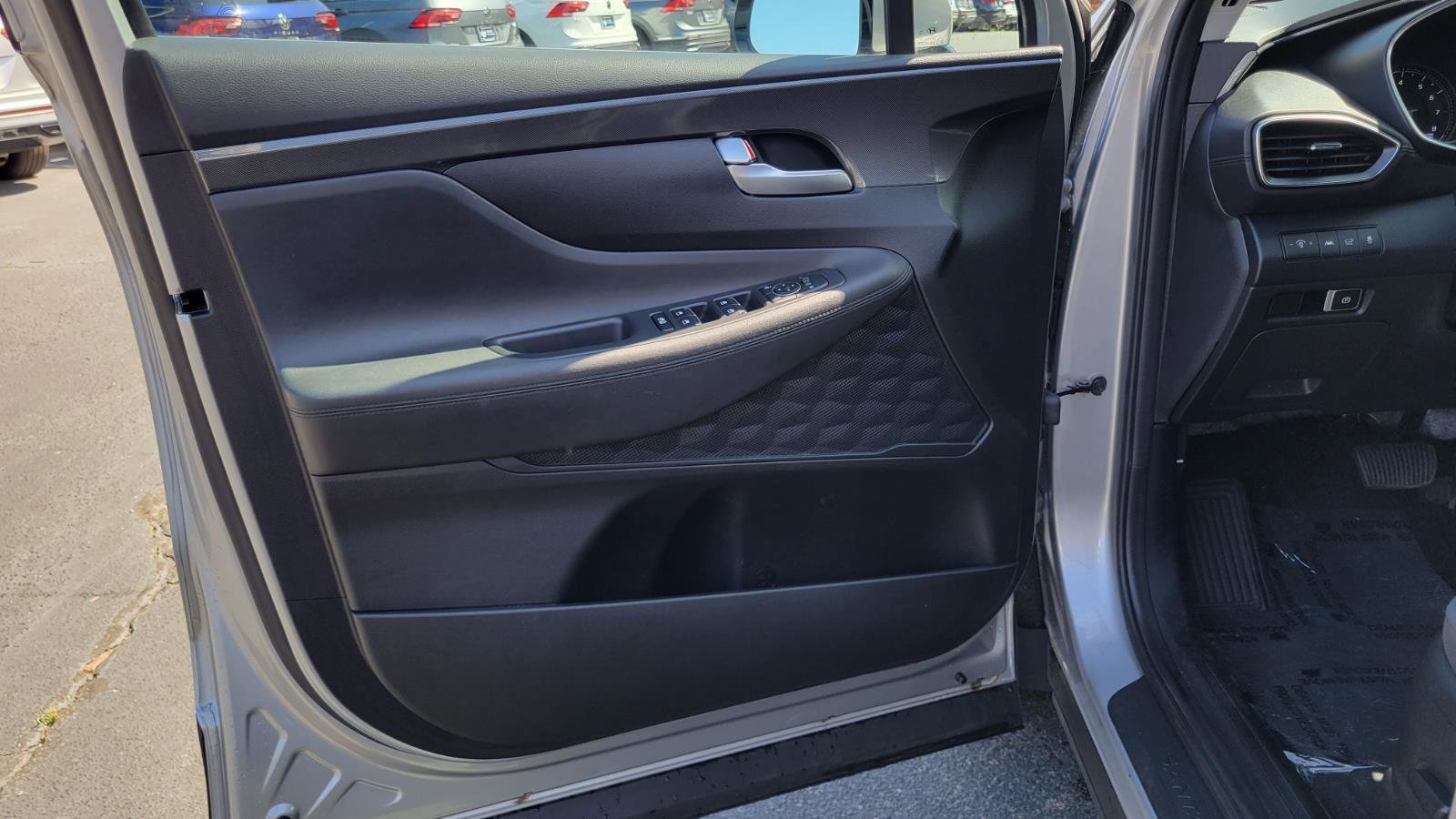 Used 2023 Hyundai Santa Fe SEL image 17