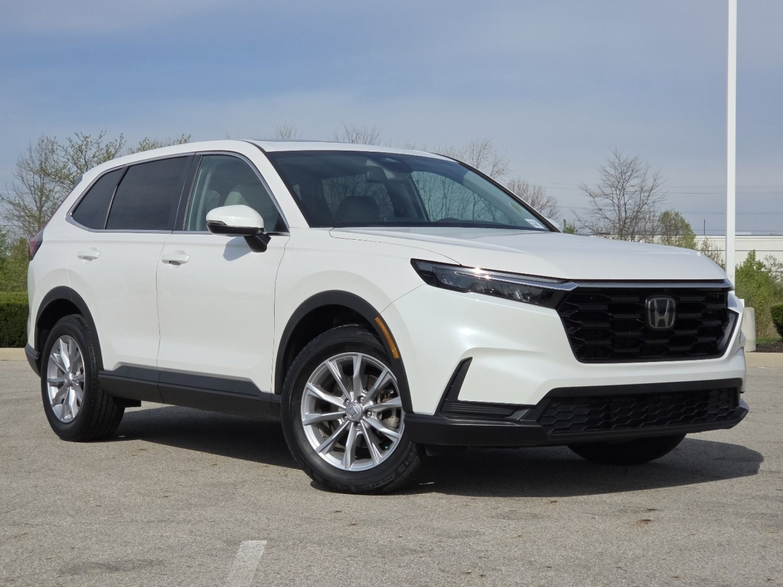 Used 2023 Honda CR-V EX image 2