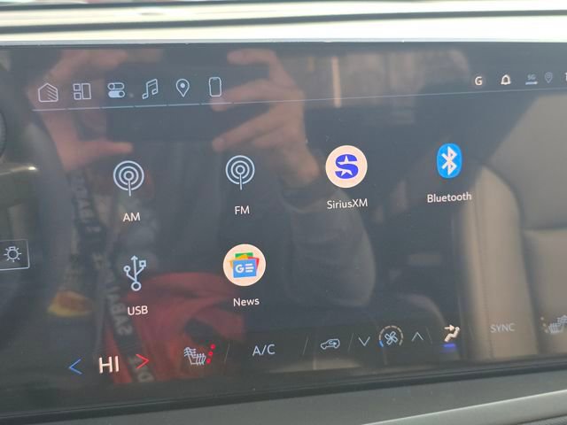 New 2026 Chevrolet Traverse LT w/ Sun and Wheel Package image 29
